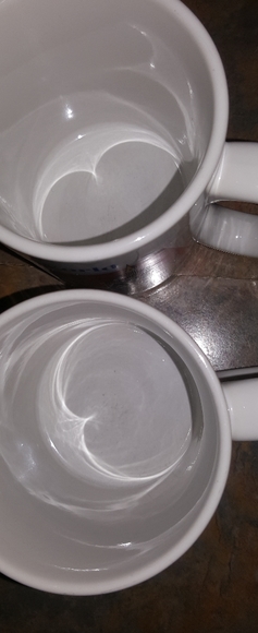 DISNEY 90'S MATCHING COFFEE CUPS - Picture 4 of 5